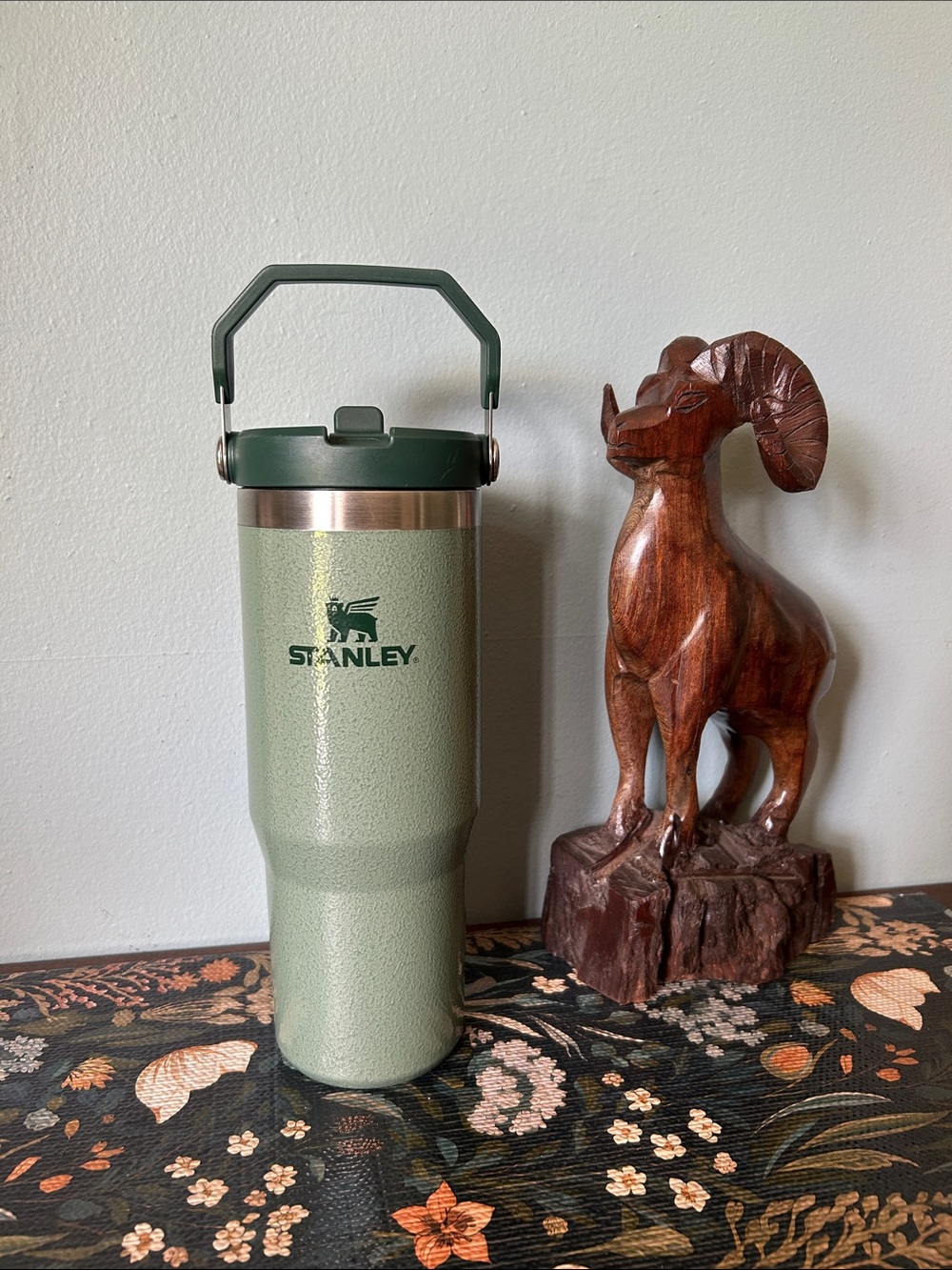 Stanley 30 oz IceFlow Tumbler with Flip Straw — Hammertone Green